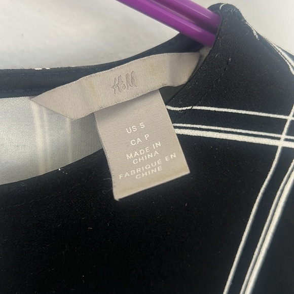 Top - Picture 2 of 4